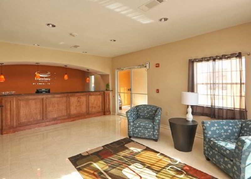 Quality Inn & Suites Bridge City Orange Интерьер фото